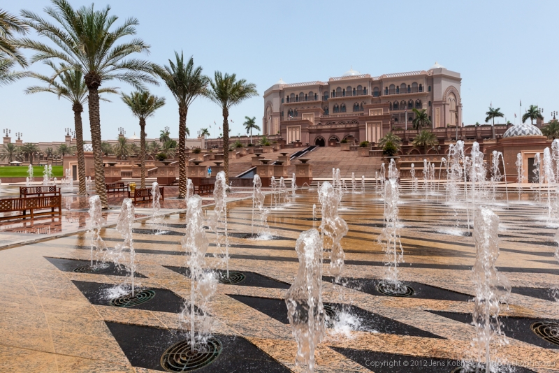 Emirates Palace - Springbrunnen Aussenanlage II