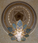 Schaich-Zayid-Moschee - Haupteingang Grosse Gebetshalle - Kronleuchter