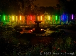 Ein Regenbogen fing sich im Rosengarten